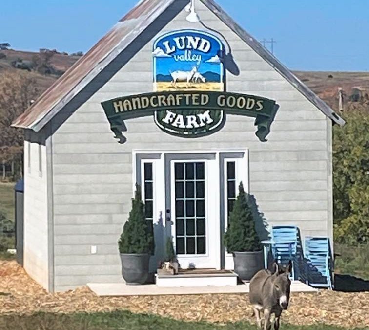 Building Outside the Lines – Season 3 Episode 2 – Historic Granary Becomes a Goat Milk Goods Haven